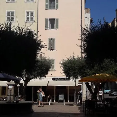 T1proche Port *